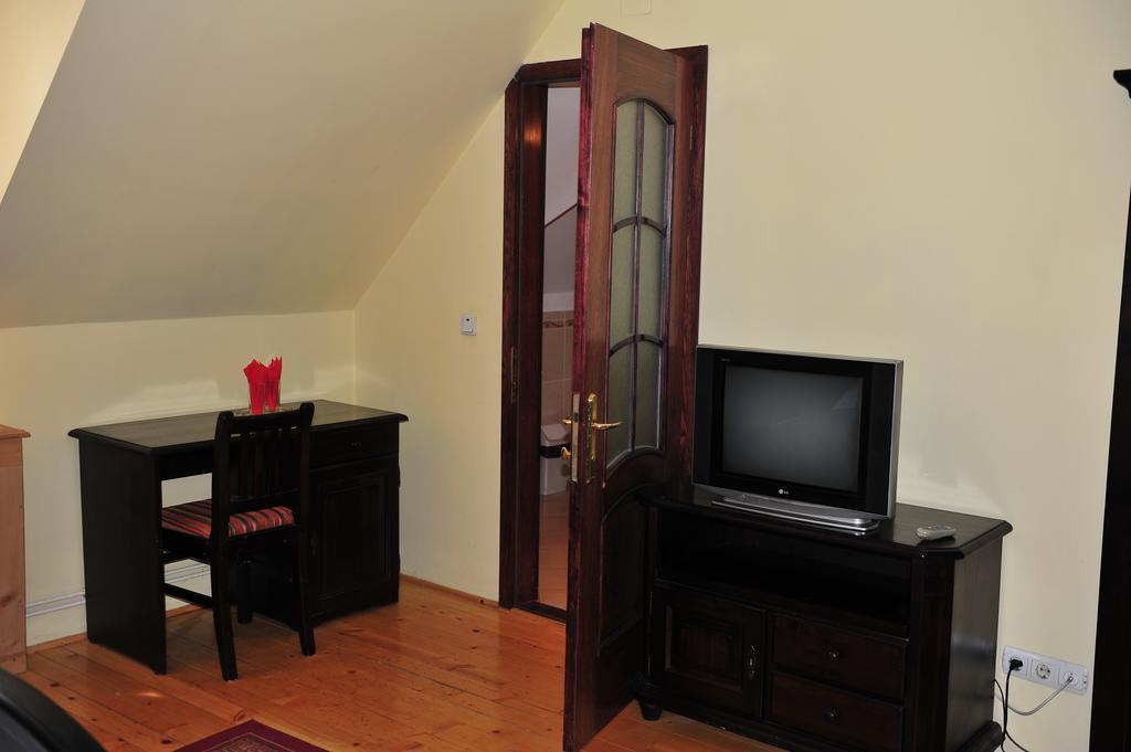 Pensiunea Onix Făgăraş Habitación foto