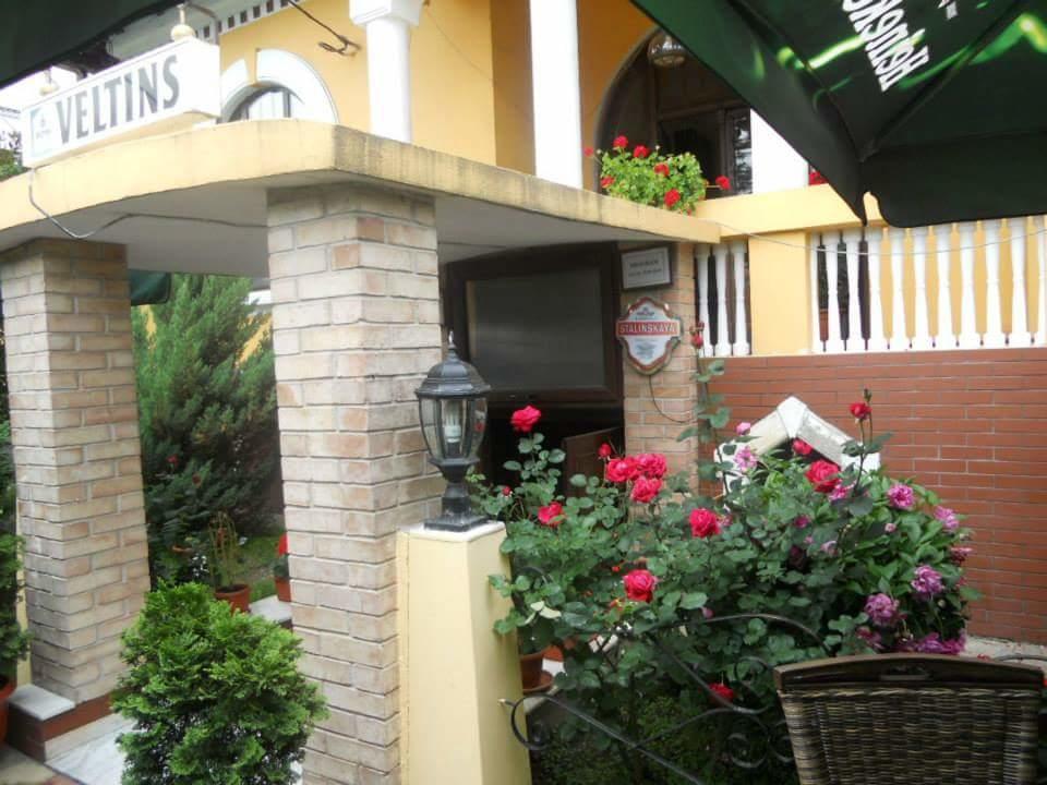 Pensiunea Onix Făgăraş Exterior foto